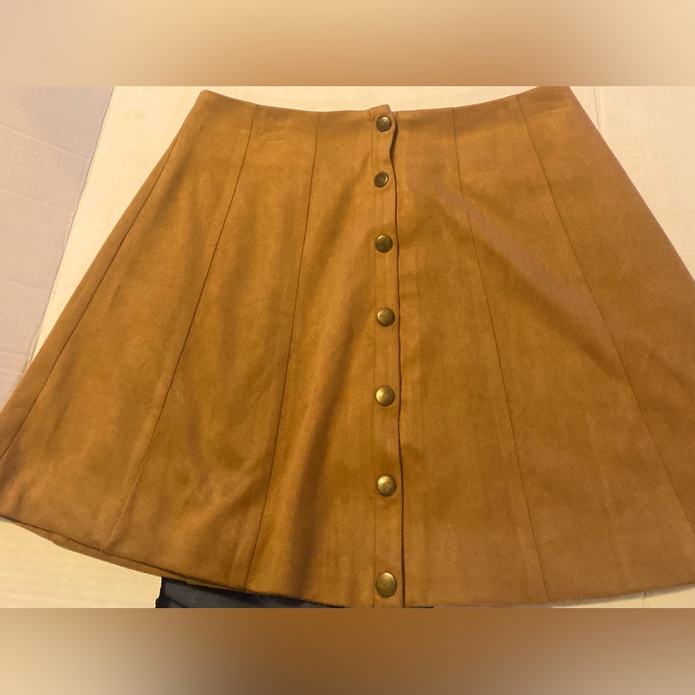 Brand new Altar’d State faux Suede Skirt juniors size medium🎁
